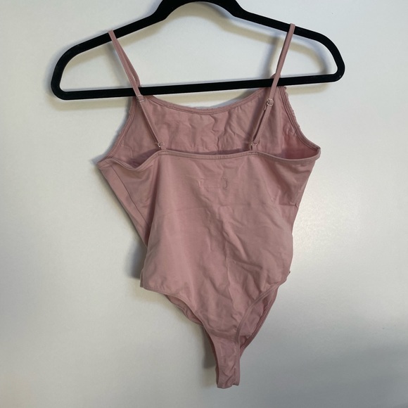 Free with purchase! Full Tilt dusty pink lace bodysuit S - Picture 2 of 3